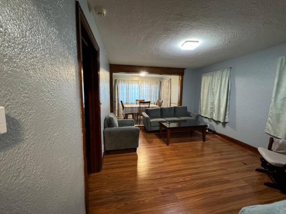 Comfy Getaway At Falls! Leilighet Niagara Falls Eksteriør bilde